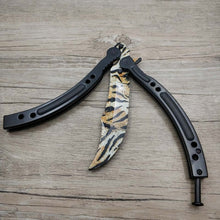 Load image into Gallery viewer, Swayboo CS GO butterfly in knife